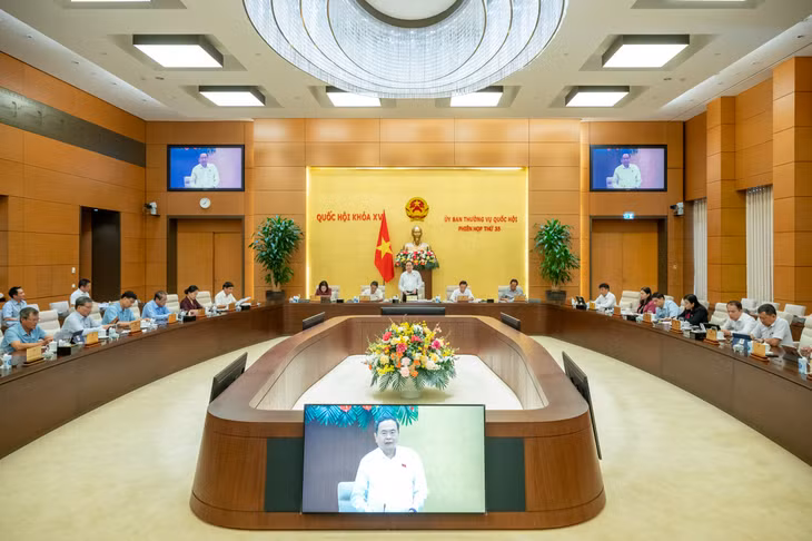 Quang cảnh phiên họp thứ 35 của Ủy ban Thường vụ Quốc hội.
