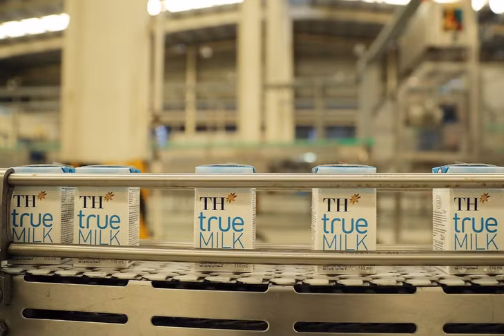 Quy trình sản xuất liên kết theo chuỗi giá trị khép kín nên TH true MILK đảm bảo được chất lượng sữa tươi sạch tốt nhất có thể để cung cấp cho người tiêu dùng trong và ngoài nước