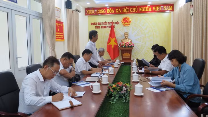 CTĐL Ninh Thuận báo cáo các khó khăn của ngành trước Đoàn ĐBQH tỉnh