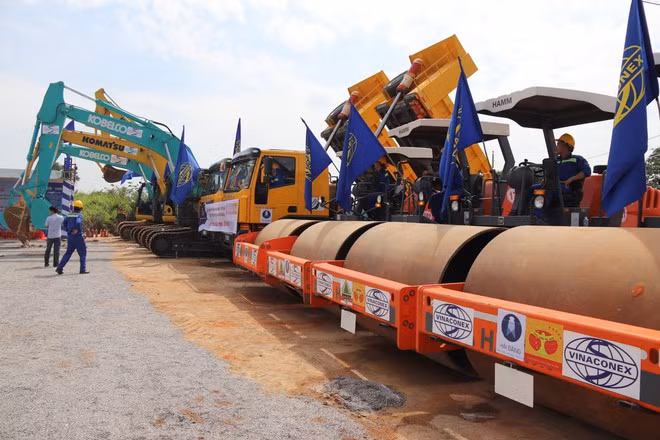 Ngày 4/11, Bộ GTVT triển khai thi công đoạn cao tốc Chợ Lầu - Ma Lâm
