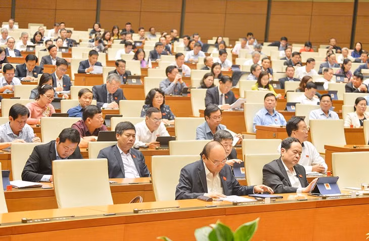 Phó Thủ tướng và các Bộ trưởng trả lời chất vấn ảnh 8 Phó Thủ tướng và các Bộ trưởng trả lời chất vấn ảnh 8