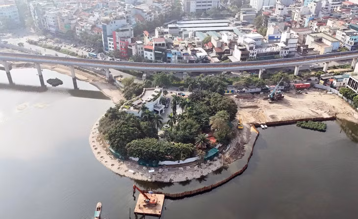 Bán đảo hồ Đống Đa nhìn từ trên cao