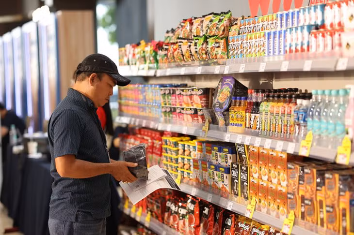 Khách trải nghiệm các sản phẩm của Masan Cosumer tại một sự kiện