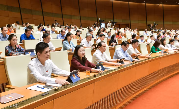 Quốc hội biểu quyết thông qua Luật Tổ chức TAND, với 459/464 đại biểu có mặt tán thành (bằng 94,25% tổng số đại biểu Quốc hội).