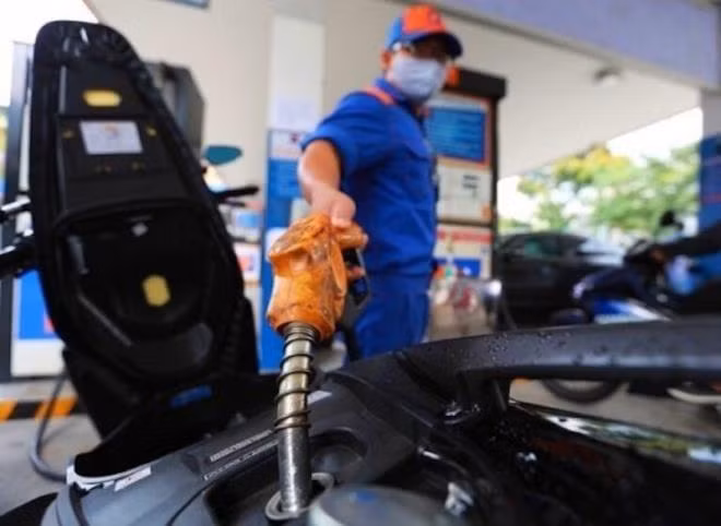 Giá xăng, dầu đồng loạt tăng từ 15h ngày 12/7