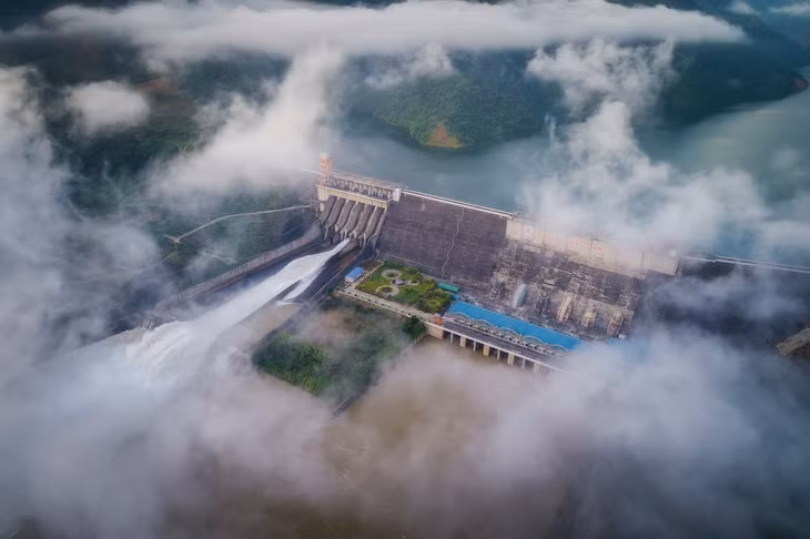 Hồ thủy điện Sơn La