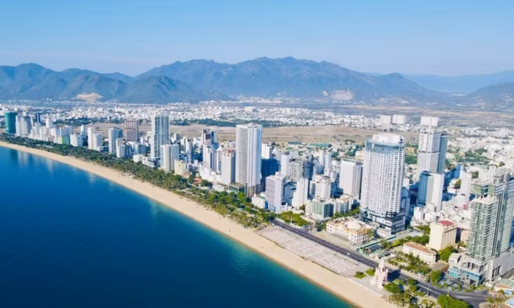 Công an tỉnh Khánh Hòa rà soát nhiều cá nhân để điều tra gói thầu công ích ở Nha Trang Công an tỉnh Khánh Hòa rà soát nhiều cá nhân để điều tra gói thầu công ích ở Nha Trang