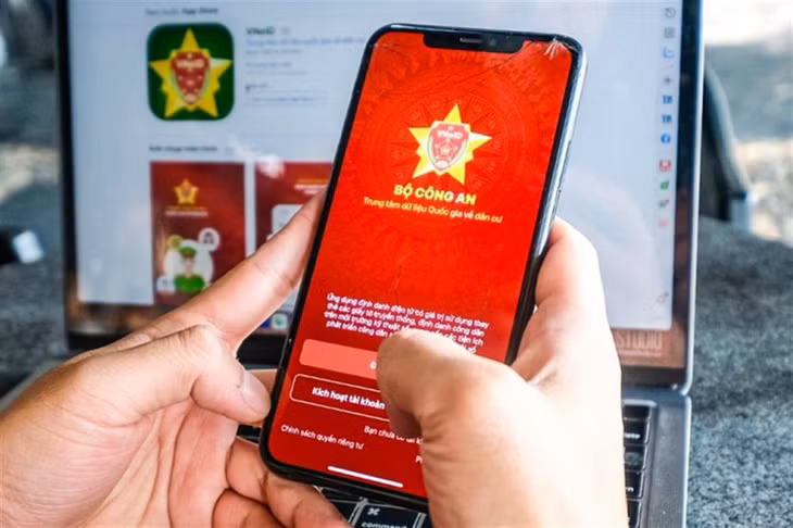 Người dân đăng ký sử dụng ứng dụng VNeID Người dân đăng ký sử dụng ứng dụng VNeID
