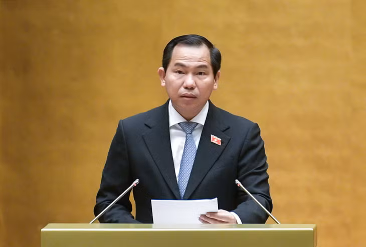 Chủ nhiệm Ủy ban Tài chính, Ngân sách của Quốc hội Lê Quang Mạnh trình bày Báo cáo tại phiên họp Chủ nhiệm Ủy ban Tài chính, Ngân sách của Quốc hội Lê Quang Mạnh trình bày Báo cáo tại phiên họp