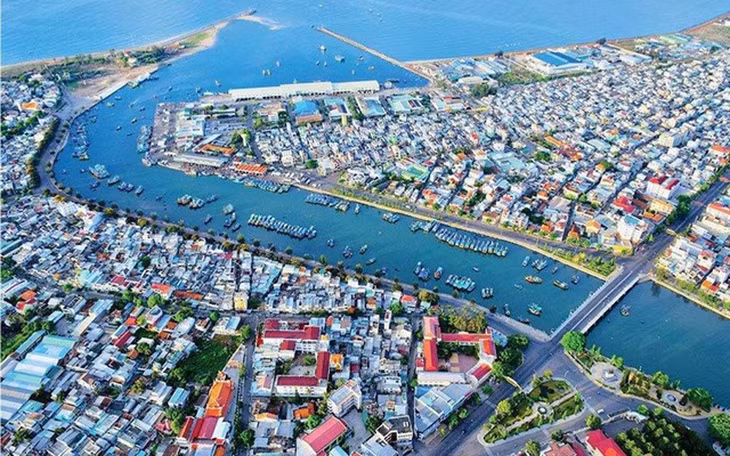 Tổ hợp dịch vụ du lịch nghỉ dưỡng, vui chơi giải trí, khu đô thị mới tại Bình Thuận có diện tích khoảng 5.000 ha, tổng vốn đầu tư 50.000 tỷ đồng