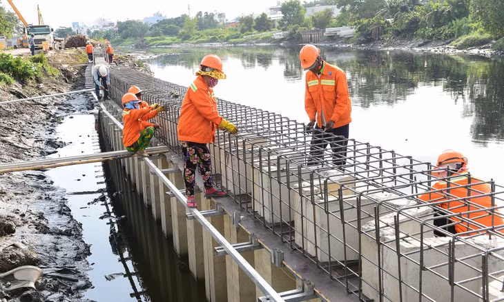 Thi công Dự án cải tạo kênh Tham Lương - Bến Cát - rạch Nước Lên, dự án sử dụng vốn đầu tư công