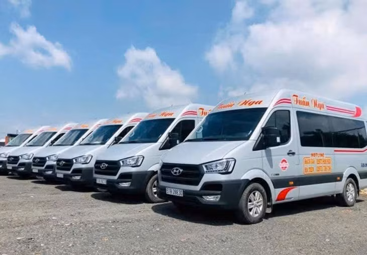 Tuyến Long Xuyên - Rạch Giá và ngược lại phục vụ nhu cầu đưa, đón cán bộ, công chức thuộc các đơn vị hành chính tỉnh An Giang (cũ)
