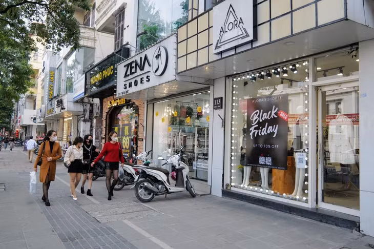Hà Nội có 19 quận, huyện xanh, trong đó có 4 quận tập trung nhiều trung tâm thương mại.