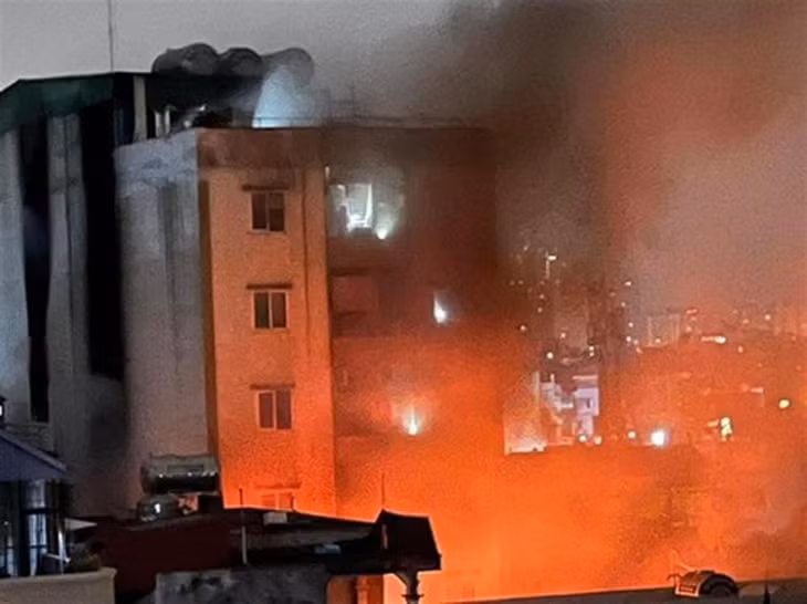 Vụ cháy nhà dân tại ngõ 29/70, phố Khương Hạ, quận Thanh Xuân, thành phố Hà Nội