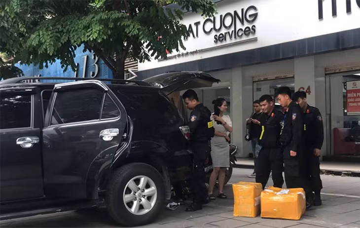 221 tỷ đồng thu lợi bất chính từ hành vi buôn lậu đã được nhập quỹ của Công ty Nhật Cường 221 tỷ đồng thu lợi bất chính từ hành vi buôn lậu đã được nhập quỹ của Công ty Nhật Cường