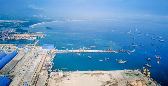 Khu vực biển Dung Quất (Quảng Ngãi), nơi được Bộ GTVT quy hoạch xây cảng tổng hợp container Hòa Phát Dung Quất