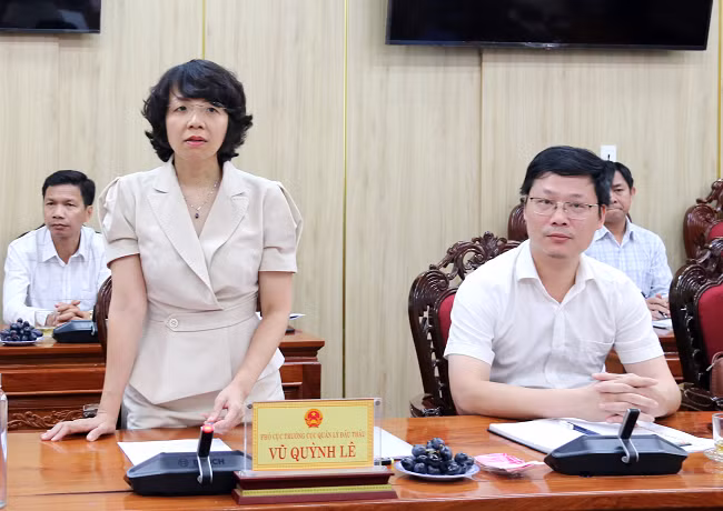 Bà Vũ Quỳnh Lê - Phó Cục trưởng Cục Quản lý đấu thầu (Bộ Kế hoạch và Đầu tư), Trưởng đoàn kiểm tra