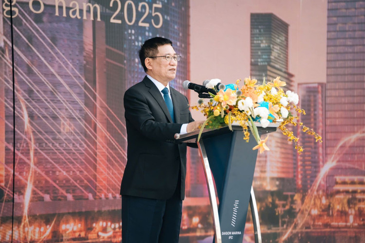 Phó Thủ tướng Hồ Đức Phớc phát biểu tại buổi lễ khánh thành tòa nhà TTTCQT tại TP.HCM