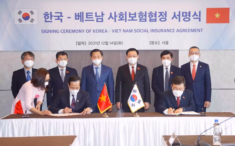 Lễ ký Hiệp định về bảo hiểm xã hội giữa Chính phủ Việt Nam và Chính phủ Hàn Quốc sáng ngày 14/12/2021 - ảnh Thành Chung