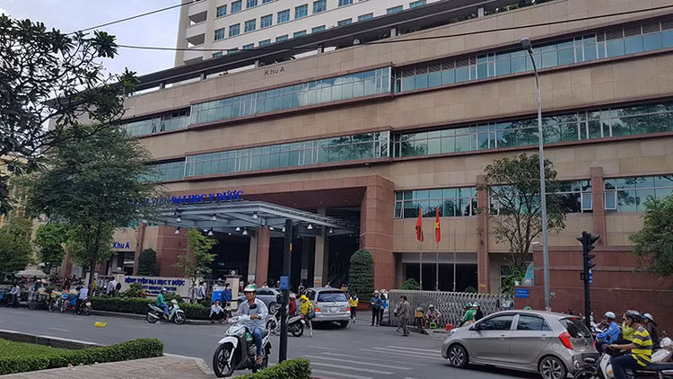 Nhiều phần/lô của Gói thầu Thuốc generic hơn 901,24 tỷ đồng tại Bệnh viện Đại học Y Dược TP.HCM có sự cạnh tranh cao