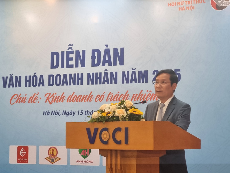 Diễn đàn Văn hoá doanh nhân năm 2025 với chủ đề "Kinh doanh có trách nhiệm" được Liên đoàn Thương mại và Công nghiệp Việt Nam (VCCI) tổ chức chiều ngày 15/4