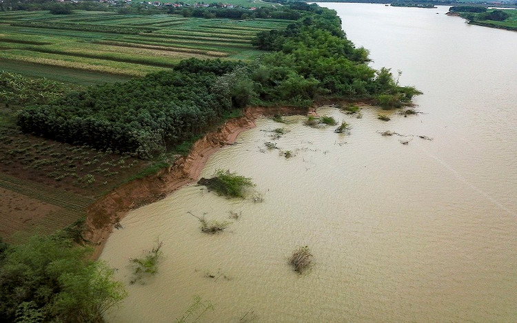Dự án Kè chống sạt lở bờ tả, hữu sông Chu khu vực cầu Vạn Hà, huyện Thiệu Hóa và đê tả sông Lèn, huyện Hà Trung có tổng mức đầu tư gần 250 tỷ đồng