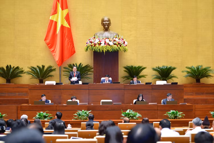  Phó Chủ tịch Thường trực Quốc hội Trần Thanh Mẫn điều hành nội dung Phiên họp