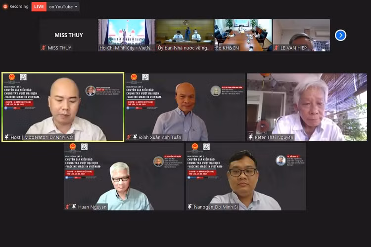 Các chuyên gia đóng góp ý kiến tại Toạ đàm trực tuyến "Chuyên gia kiều bào chung tay vượt qua đại dịch" tổ chức chiều 20/8