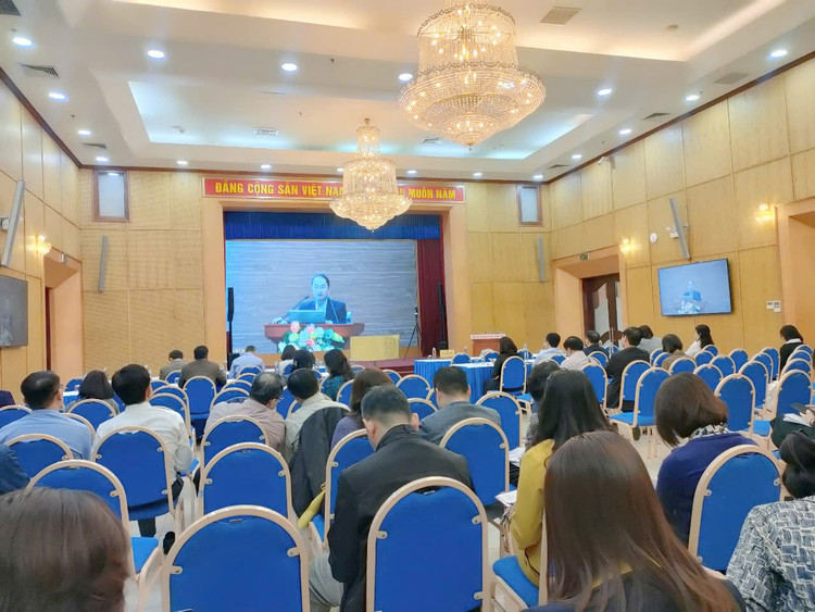 Điểm cầu kết nối với Hội nghị tập huấn của Đảng ủy Bộ KH&ĐT tại số 6B Hoàng Diệu, Ba Đình, Hà Nội ảnh: Bích Thảo