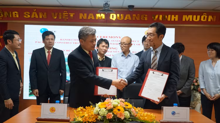 Lễ ký kết hợp đồng gói thầu số 1 xây dựng nhà máy nước thải Yên Xá – Hà Nội