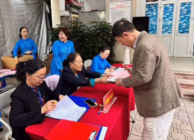 Kết thúc bầu cử, tỉ lệ cử tri cả nước tham gia bỏ phiếu đạt 99,68% - Ảnh: VGP