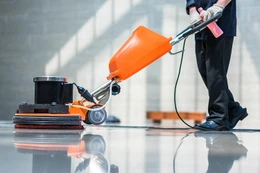 Gói thầu: Cung cấp dịch vụ vệ sinh công nghiệp hằng ngày tại Trường Đại học Thương mại