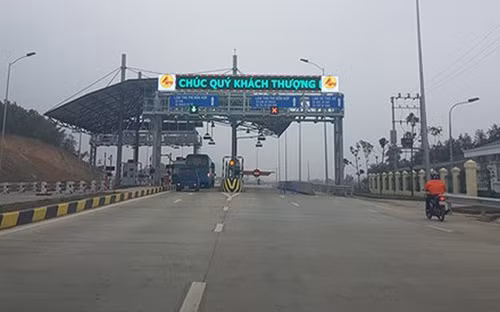 Dự án đầu tư xây dựng công trình đường Thái Nguyên - Chợ Mới được thực hiện chỉ định thầu lựa chọn nhà đầu tư. Nhà đầu tư được lựa chọn là liên danh Cienco 4, Công ty Cổ phần Tuấn Lộc và Công ty Cổ phần Trường Lộc.