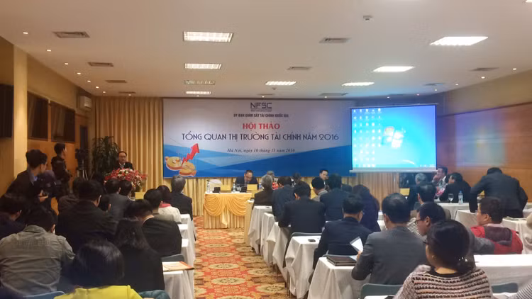 Hội thảo Tổng quan thị trường tài chính 2016 Ảnh: Cao Dung