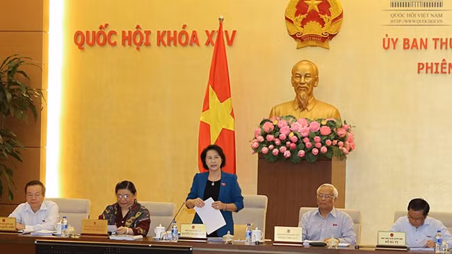 Khai mạc phiên họp thứ 6 UBTVQH
