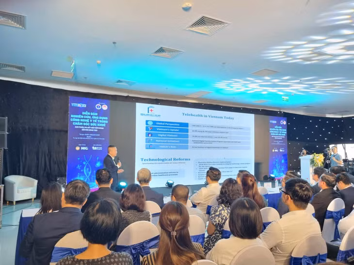 PGS.TS Nguyễn Lân Hiếu - Giám đốc Bệnh viện Đại học Y Hà Nội chia sẻ mô hình Telehealth được triển khai từ năm 2020 đến nay