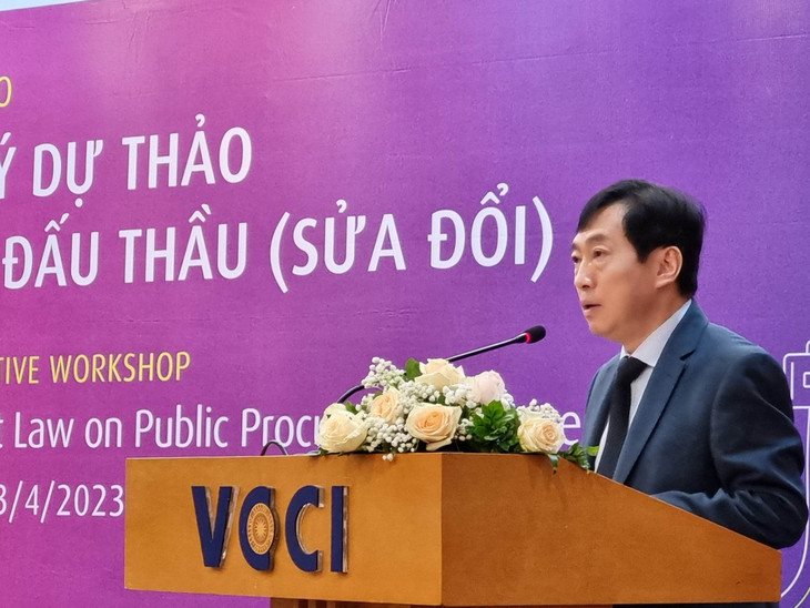 Cục trưởng Cục Quản lý đấu thầu Trần Hào Hùng chia sẻ mục tiêu nghiên cứu, xây dựng Dự thảo Luật Đấu thầu (sửa đổi) tại Hội thảo