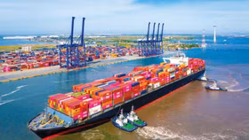 Quốc gia nào duy trì được sự ổn định và chuyển hóa thành động lực phát triển, quốc gia đó sẽ nắm giữ lợi thế vượt trội trong cuộc cạnh tranh toàn cầu. Ảnh: Tiên Giang