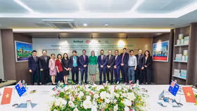 HSBC thu xếp tiện ích tín dụng cho dự án cầu đi bộ của Nutifood