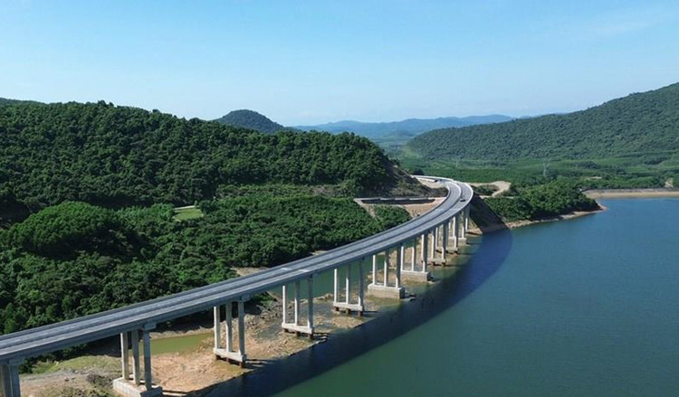 Dự án thành phần Vũng Áng- Bùng. Ảnh: Quốc Khánh