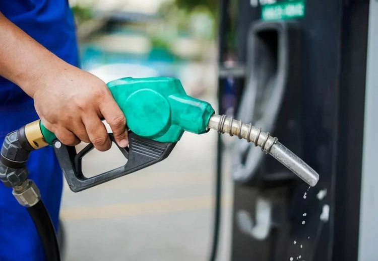 Giá xăng bật tăng trở lại trong kỳ điều hành ngày 31/7