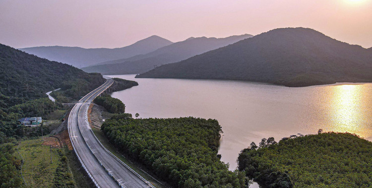 Dự án cao tốc Vũng Áng - Bùng sẽ được thông tuyến vào dịp 19/8