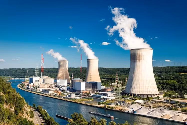 Thủ tướng Phạm Minh Chính làm Trưởng Ban Chỉ đạo xây dựng nhà máy điện hạt nhân. Ảnh minh họa