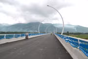 Khi có mặt bằng sạch, Ban cam kết cùng nhà thầu hoàn thành đường dẫn các cây cầu tại Đà Nẵng