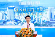Tổng Biên tập Báo Tài chính - Đầu tư Phạm Văn Hoành phát biểu tại Hội thảo