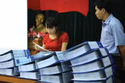 Nâng cao năng lực, trách nhiệm của cán bộ đấu thầu là giải pháp căn cơ để tăng cường hiệu quả đầu tư cho các gói thầu, dự án. Ảnh: Nhã Chi