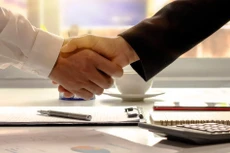 Gói thầu ký trước 1/7/2025, điều chỉnh theo quy định nào?