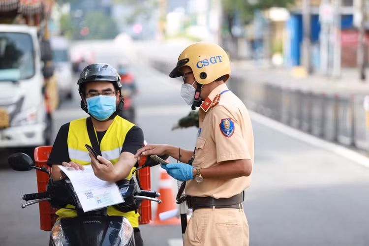 TP.HCM không cấp giấy đi đường sau ngày 30/9