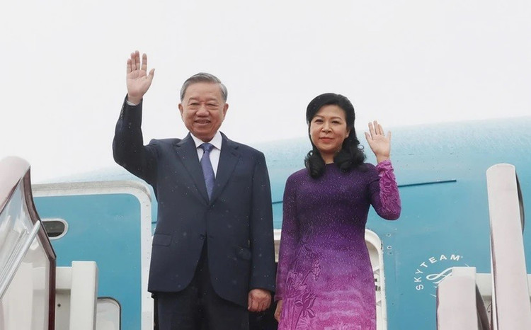 Tổng Bí thư Tô Lâm và Phu nhân.