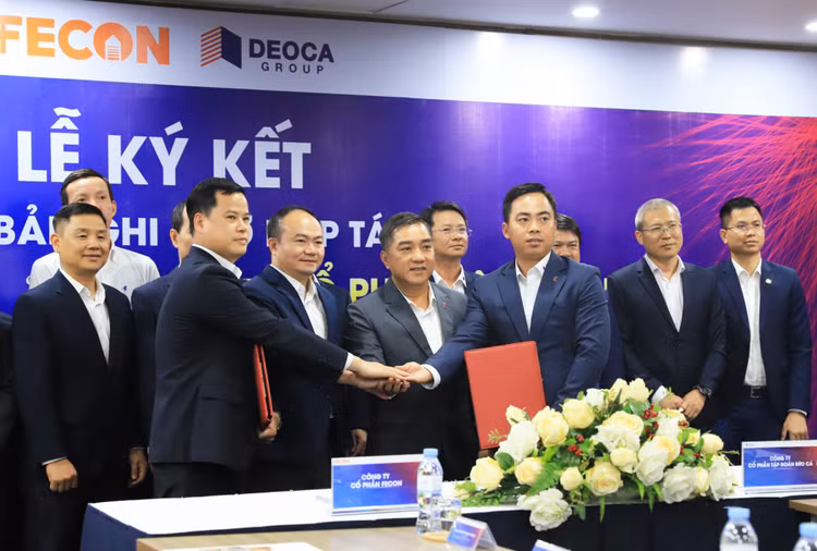 Quang cảnh lễ ký kết